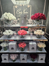 Luxury Round 13 Rose Bud Bouquet - White Peach - RRB05 (Carton of 1)