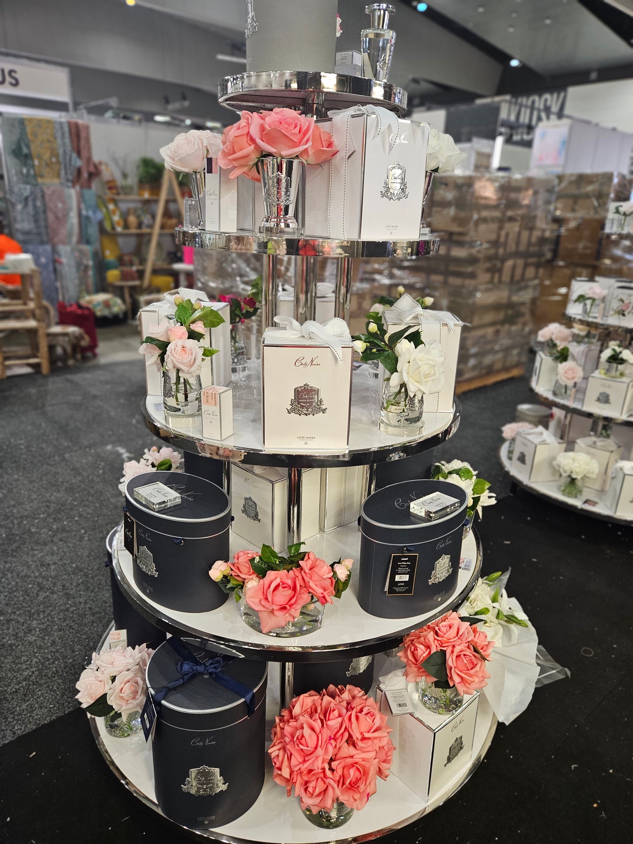 Round Display Table