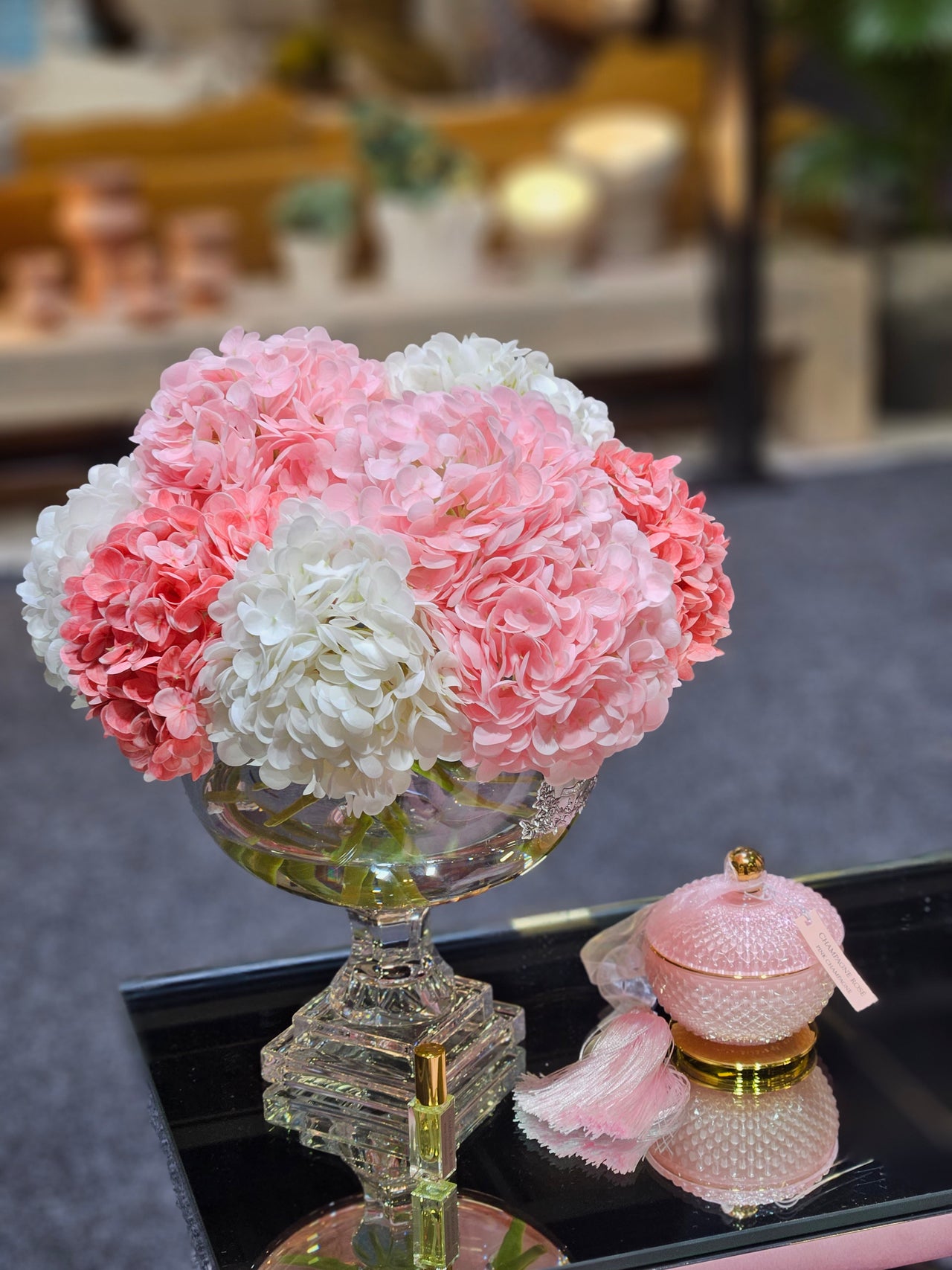 Provence Hydrangea Bouquet - Medium - Gold Badge - Mixed Pink - PHB02M (Carton of 1)
