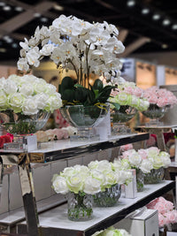 Luxury Centrepiece 37 Rose Bud Bouquet - Silver Badge - Green & White - CPRB12 (Carton of 1)