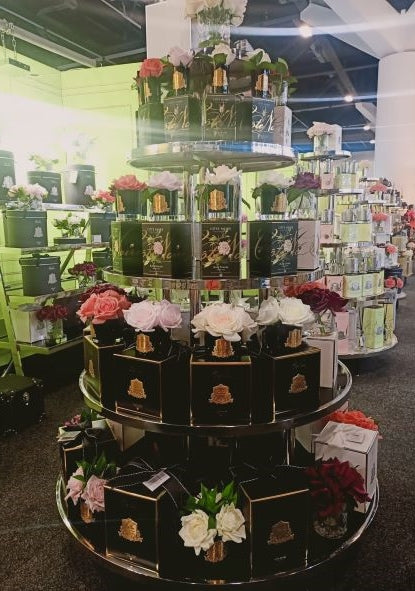 Round Display Table